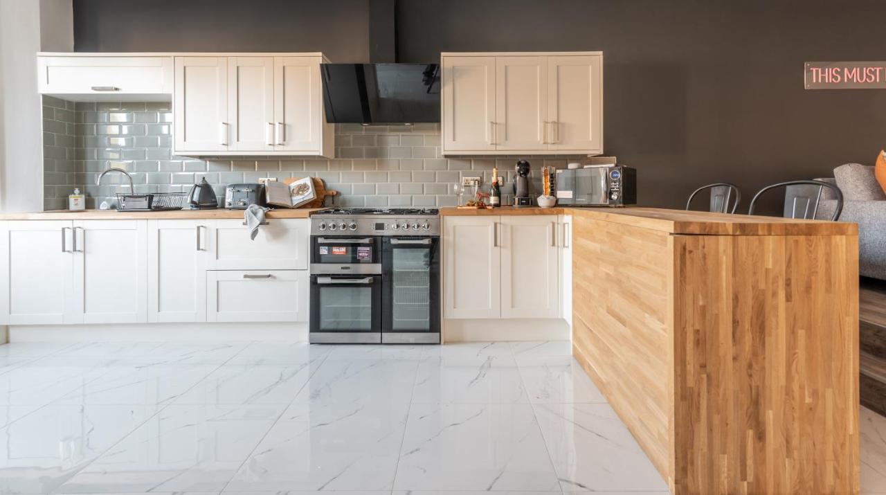 Ty Hapus Newport - Luxury 4 Bedroom Home Exterior foto